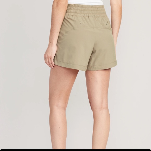 NWT OLD NAVY High-Waisted StretchTech Pull-On Surf ShortBirch Leaf SIZE XLARGE - Picture 2 of 8